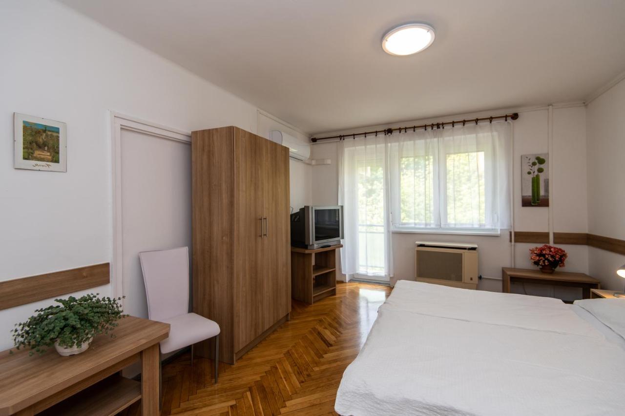 Kiss János Apartman Sopron Exterior foto